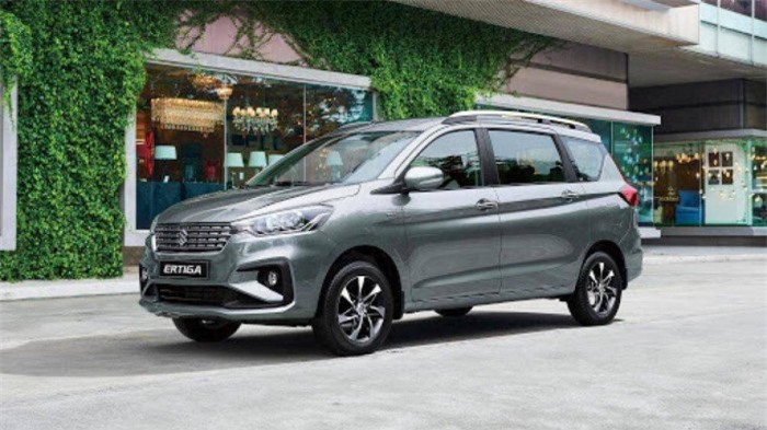 Gi&aacute; lăn b&aacute;nh Suzuki Ertiga rẻ giật m&igrave;nh nhờ ưu đ&atilde;i khủng, khiến Mitsubishi Xpander &lsquo;run như cầy sấy' ảnh 3