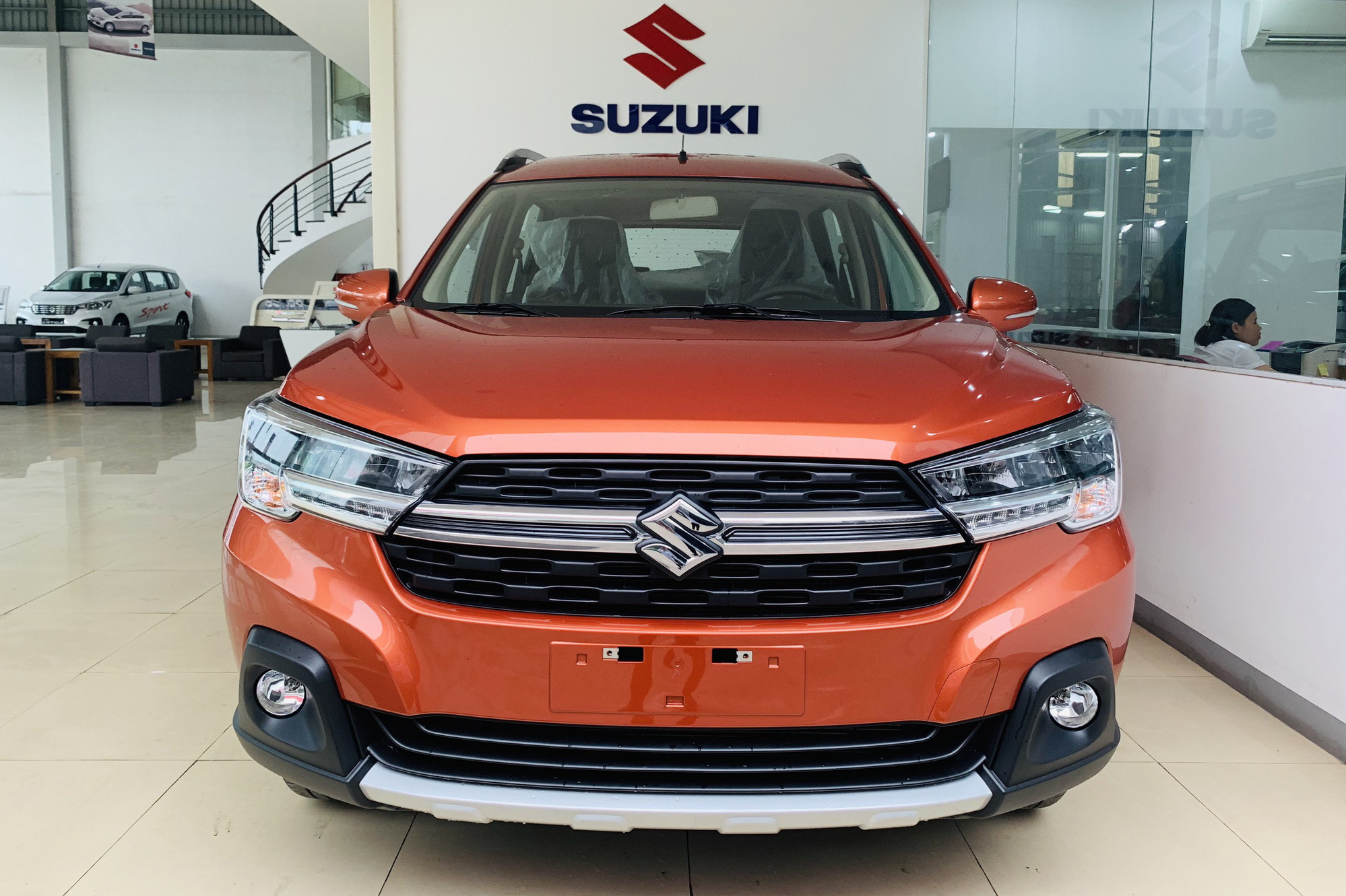 Suzuki XL7 v&agrave; Ertiga tung phi&ecirc;n bản mới, bổ sung vũ kh&iacute; cực xịn sẵn s&agrave;ng 'bắn hạ' Mitsubishi Xpander ảnh 1