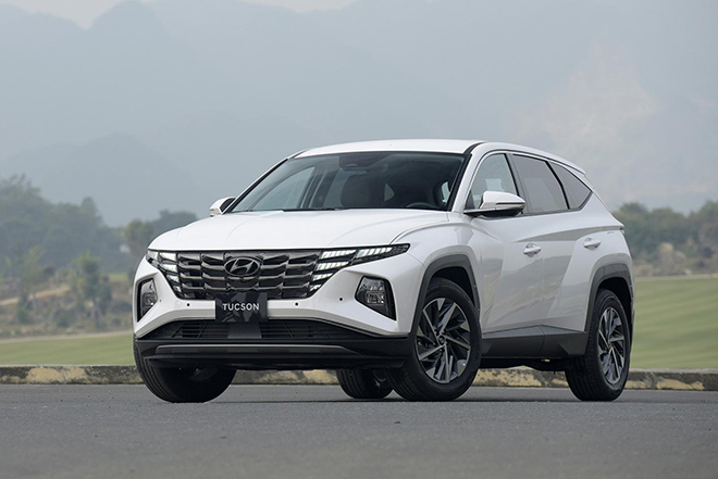Giá lăn bánh Hyundai Tucson tháng 4/2022: Ưu đãi cực căng, áp đảo Honda CR-V và Mazda CX-5 ảnh 1
