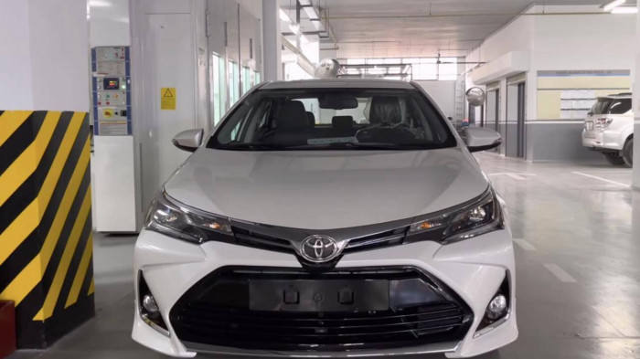 Toyota Corolla Altis 2022 bắt đầu nhận cọc, hé lộ giá bán khiến Kia K3 và Hyundai Elantra ngỡ ngàng ảnh 1