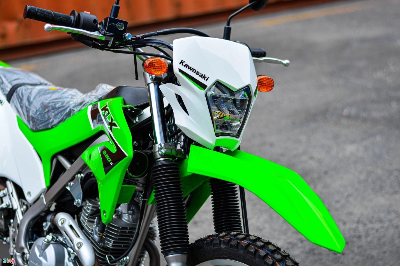 Kawasaki KLX230 mở bán tại Việt Nam với giá ngang ngửa Honda SH 350i ảnh 7