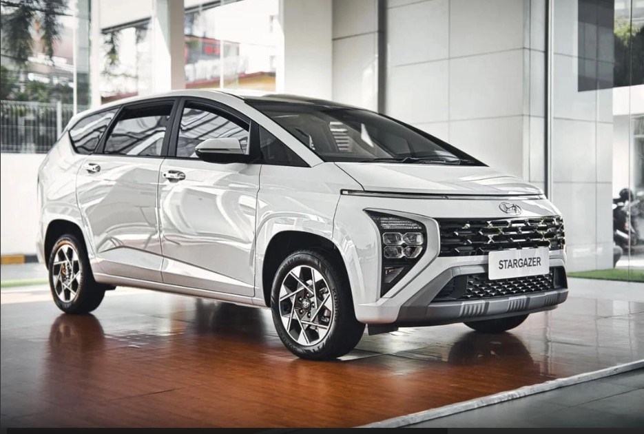 Siêu phẩm MPV Hyundai lộ diện tại Việt Nam, đe doạ Mitsubishi Xpander ảnh 2