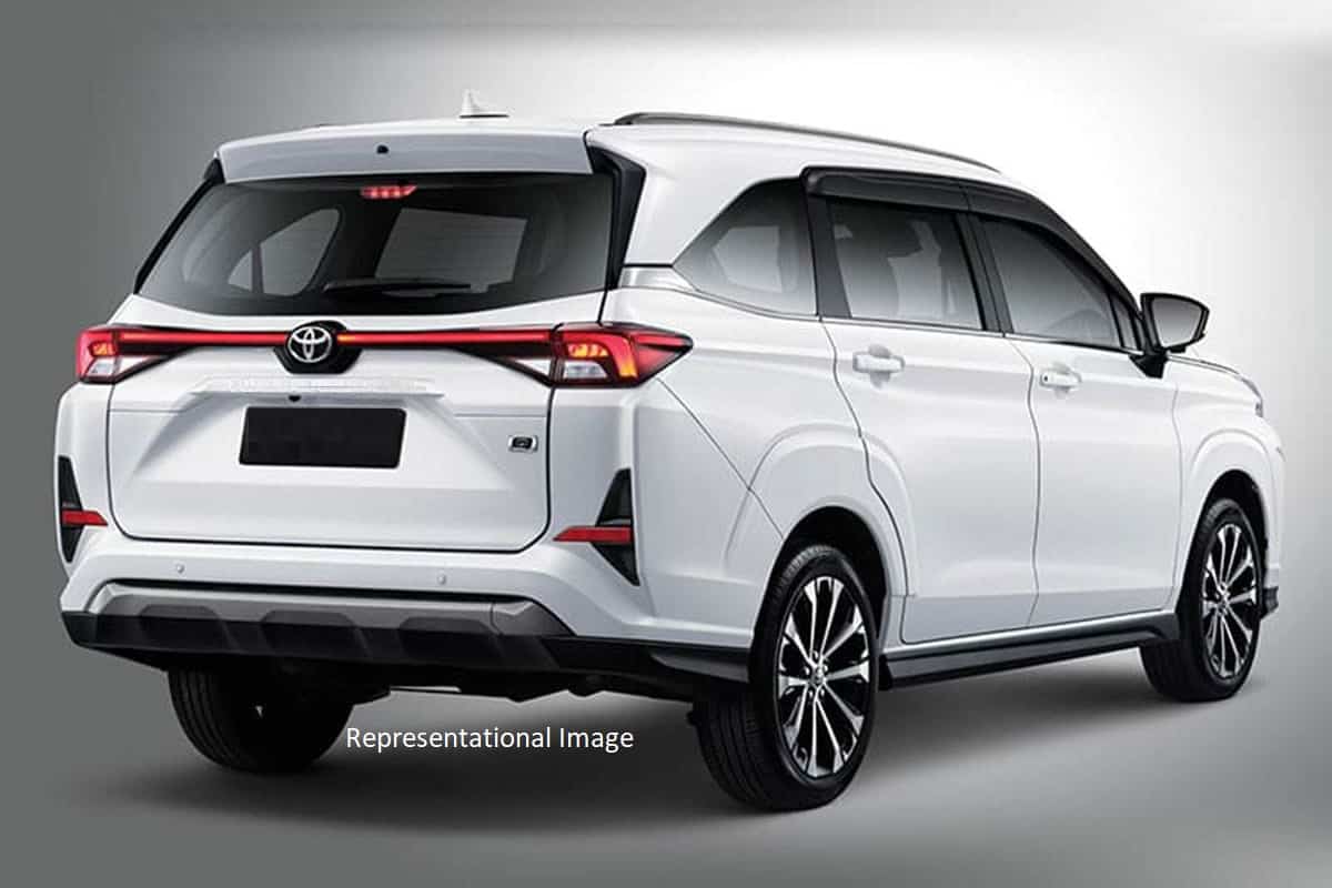 H&eacute; lộ kiệt t&aacute;c MPV mới của Toyota hứa hẹn g&acirc;y sốt hơn cả Suzuki Ertiga, v&agrave; Mitsubishi Xpander ảnh 1