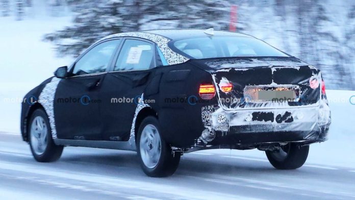 Lộ diện Hyundai Accent thế hệ mới: Thiết kế lột x&aacute;c, l&agrave;m Toyota Vios v&agrave; Honda City &lsquo;l&aacute;c mắt&rsquo; ảnh 3