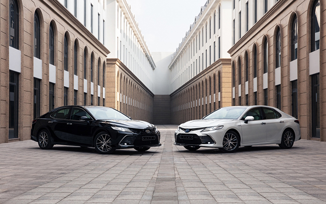 Mazda6 và Honda Accord ‘tái mặt’ vì giá lăn bánh cực hấp dẫn của Toyota Camry trong tháng 7/2022 ảnh 1