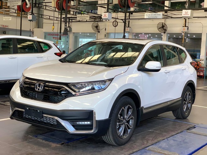 Honda CR-V tung ưu đ&atilde;i khủng h&uacute;t kh&aacute;ch Việt khiến Mazda CX-5 v&agrave; Hyundai Tucson 'kh&ocirc;ng kịp trở tay' ảnh 3