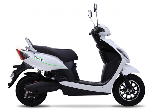 Tin xe hot 10/3: Mẫu MPV ăn kh&aacute;ch gi&aacute; 270 triệu 'so&aacute;n ng&ocirc;i' Mitsubishi Xpander với thiết kế đẹp mắt ảnh 4