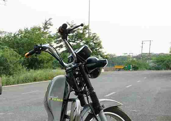 Tin xe trưa 10/3: Honda Vision gặp kh&oacute; v&igrave; đối thủ mới ra mắt với gi&aacute; chỉ 25 triệu đồng, thiết kế dị ảnh 1