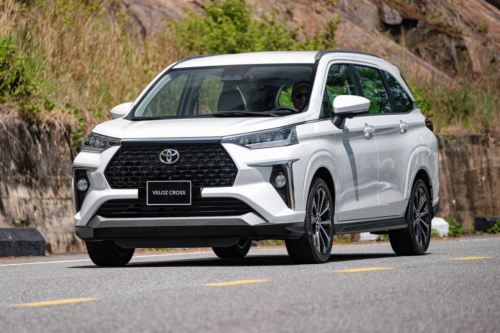 Chi tiết 'khắc tinh' của Suzuki Ertiga vừa ra mắt, gi&aacute; b&aacute;n khiến Mitsubishi Xpander 'cho&aacute;ng v&aacute;ng' ảnh 11