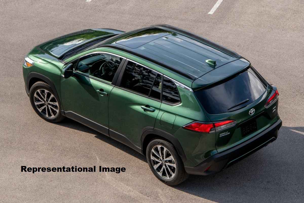 Kia Seltos v&agrave; Hyundai Creta &lsquo;t&aacute;i mặt&rsquo; v&igrave; đ&agrave;n em mới của Toyota Corolla Cross chuẩn bị ra mắt ảnh 1