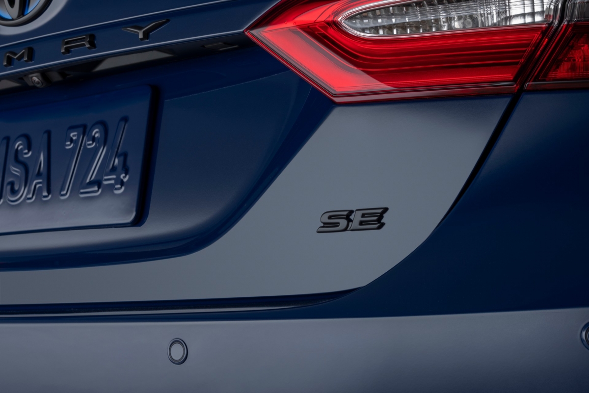 Chi tiết phi&ecirc;n bản Toyota Camry mới vừa tr&igrave;nh l&agrave;ng: Thiết kế đẹp m&ecirc; hồn, trang bị cực đỉnh ảnh 7