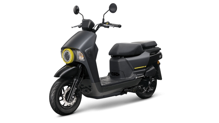 Chi tiết đối thủ mới khiến Honda SH ng&aacute;n ngẩm: Thiết kế độc lạ g&acirc;y thương nhớ, trang bị 'căng đ&eacute;t' ảnh 3