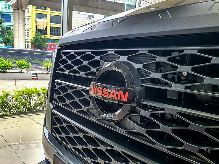 ‘Hổ tướng’ bán tải của Nissan cập bến đại lý, chuẩn bị tiễn Ford Ranger và Toyota Hilux ‘về vườn’ ảnh 4