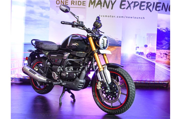 D&acirc;n t&igrave;nh ph&aacute;t cuồng v&igrave; mẫu xe c&ocirc;n tay gi&aacute; rẻ ngang Honda Winner X, sức mạnh vượt trội Yamaha Exciter ảnh 1