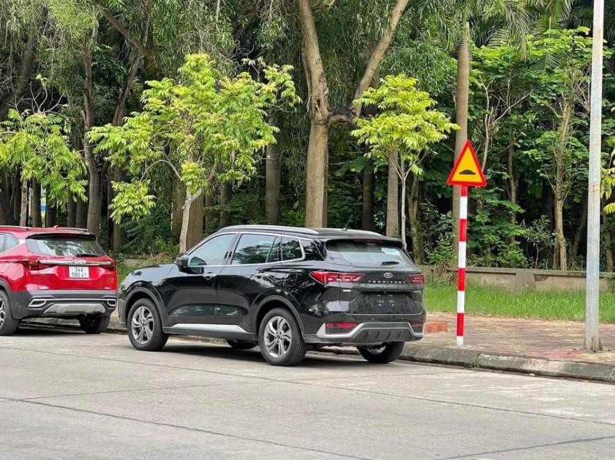 Lộ diện mẫu SUV Ford mới về Việt Nam: Giá bán siêu rẻ khiến Hyundai Tucson và Honda CR-V khốn đốn ảnh 4