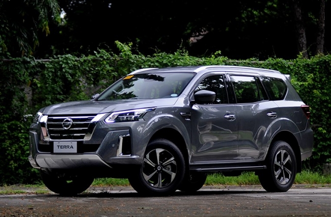 Tin xe trưa 13/7: Đại l&yacute; nhận cọc mẫu xe mới của Nissan, Toyota Fortuner v&agrave; Hyundai Santa Fe lo &acirc;u ảnh 1