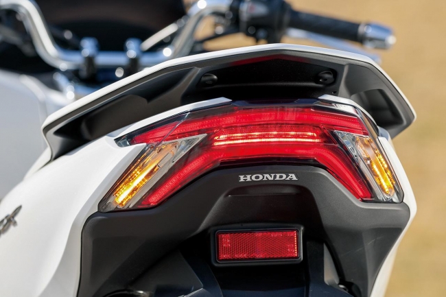 Tin xe trưa 4/9: Honda Vision 2022 giảm giá ‘sập sàn' trong tháng 9, chỉ còn hơn 28 triệu đồng ảnh 2