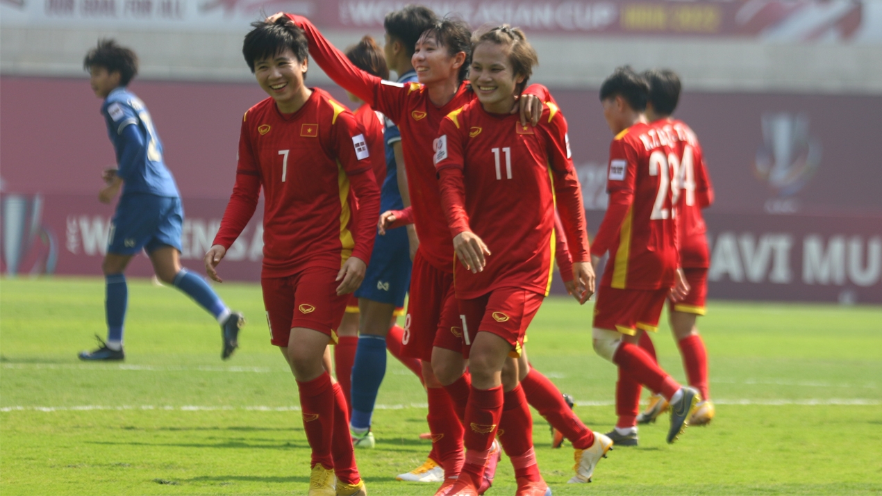 Tin bóng đá tối 9/2:Văn Hậu gây bất ngờ tại Hàn Quốc; ĐT Việt Nam sáng cửa phá kỷ lục ở VL World Cup