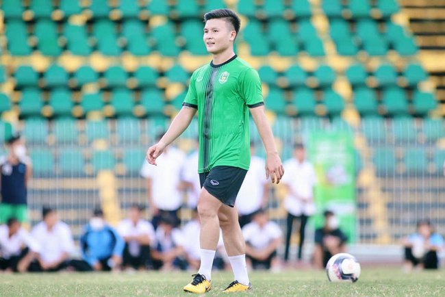 Tin bóng đá tối 31/5: ĐT Việt Nam nhận tin vui từ Văn Hậu; Vụ Quang Hải sang châu Âu nguy cơ đổ bể?