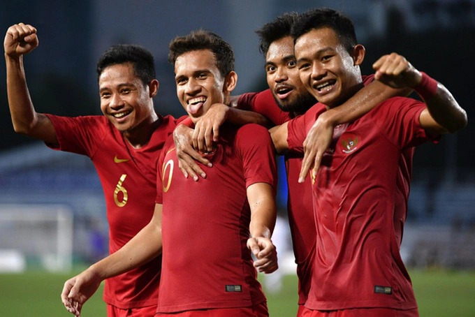 Tin bóng đá tối 5/8: ĐT Việt Nam nhận tin dữ từ FIFA; Cerezo Osaka thay đổi thái độ với Đặng Văn Lâm