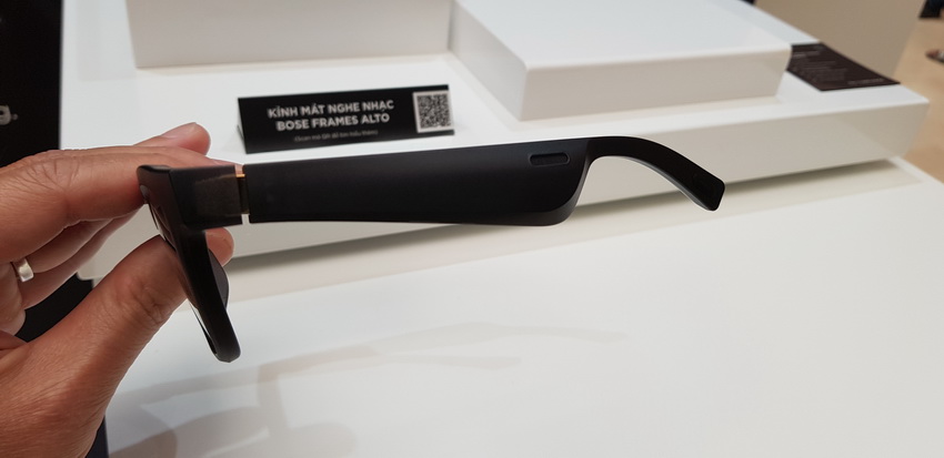 Bose Show 2019: Tâm điểm chiếc kính râm có thể phát nhạc