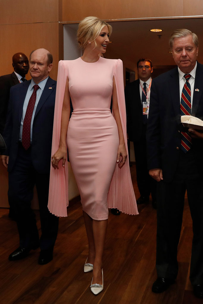 Ái nữ Ivanka Trump của Tổng thống Mỹ bất ngờ bị khơi lại 'phốt' thả rông tại sự kiện Quốc tế ảnh 6