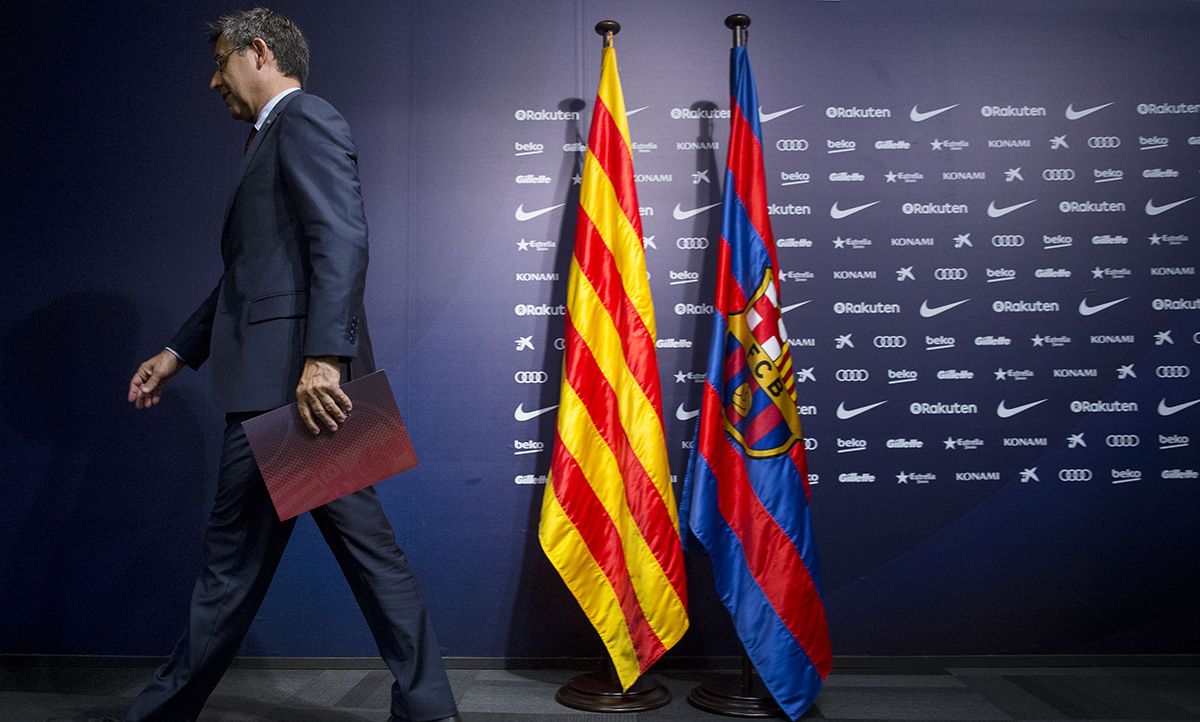 NÓNG: Barcelona có nguy cơ phải... đệ đơn xin PHÁ SẢN vì Messi ảnh 2