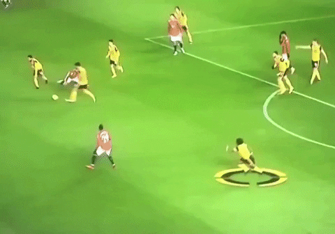 Di sản của Mourinho đ&aacute; như 'l&ecirc;n đồng' trước Wolves, CĐV MU mừng rỡ: 'Vidic 2.0 cuối c&ugrave;ng đ&atilde; trở lại'