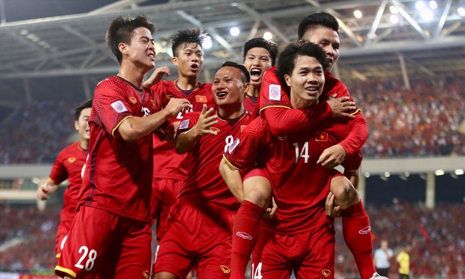 Trung Quốc 'phục sát đất', xếp đội tuyển Việt Nam vào Top 5 nền bóng đá châu Á của thế kỷ 21