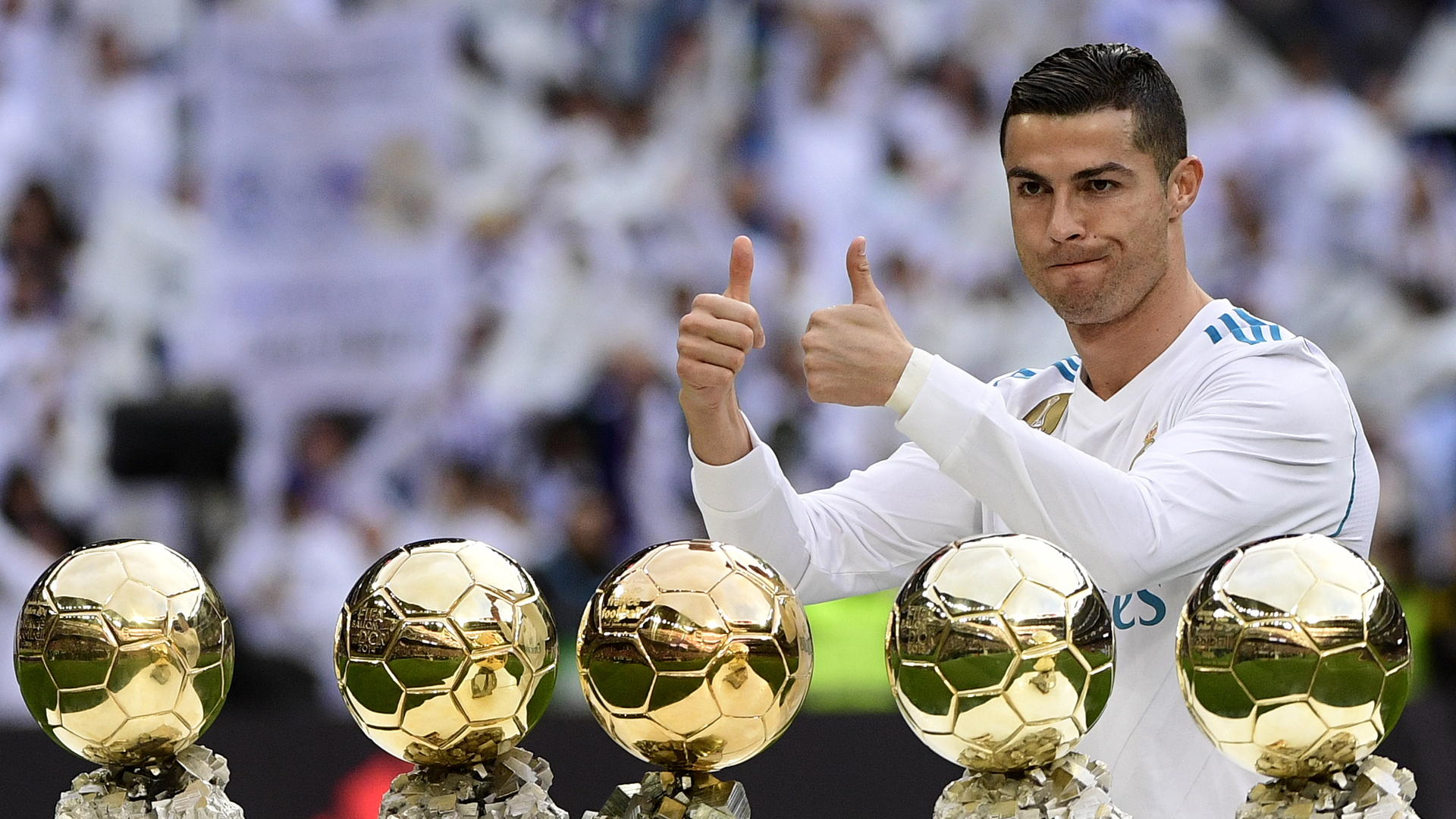 Hồi ký Ronaldo (P3): Nỗi ám ảnh về hai chữ Gia Đình và ước mơ trở thành cầu thủ vĩ đại nhất lịch sử