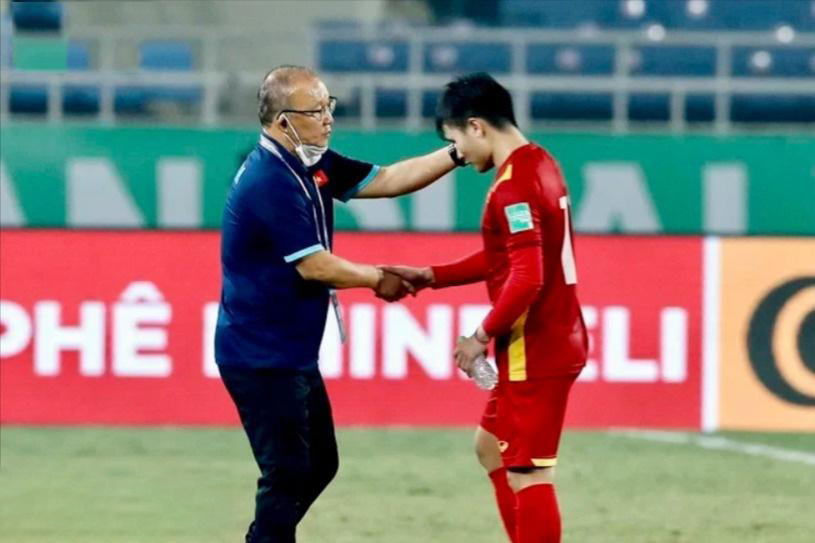 Sát ngày Quang Hải sang châu Âu: Người đại diện phản ứng gắt, tuyên bố mời luật sư vì lý do bất ngờ