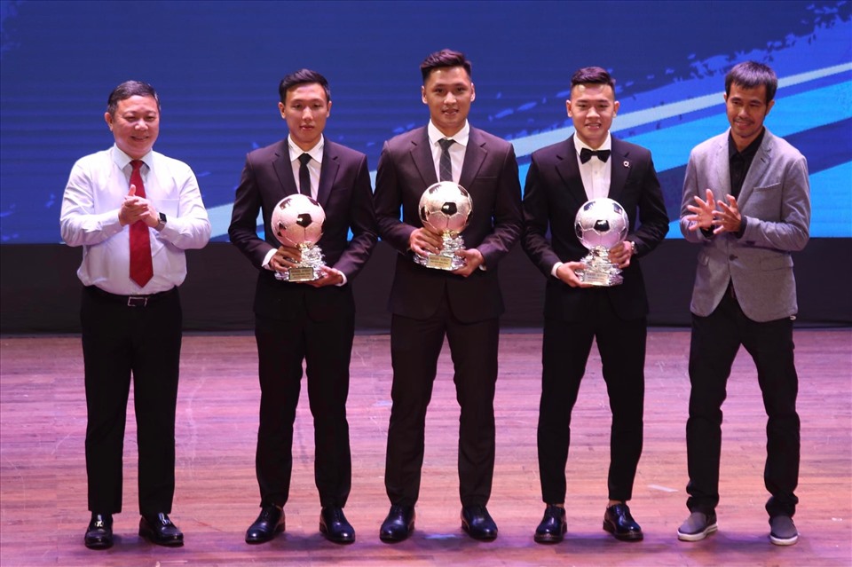 Lễ trao giải Quả Bóng Vàng 2021: Ngôi sao 'đẳng cấp thế giới' của Đội tuyển Việt Nam làm nên lịch sử