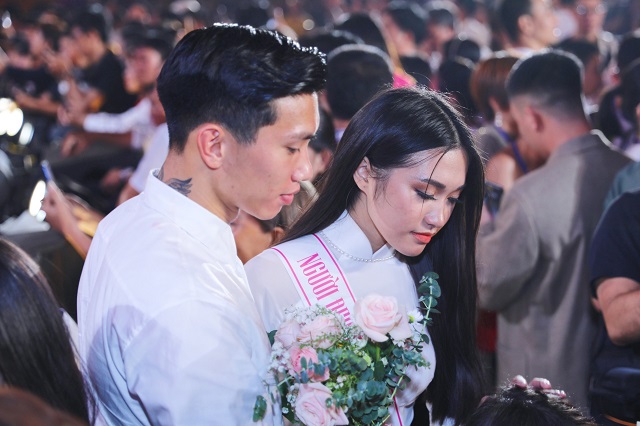 'Vợ sắp cưới' Đoàn Văn Hậu khoe điểm đặc biệt trên cơ thể khiến ngôi sao ĐT Việt Nam mê mẩn khó rời