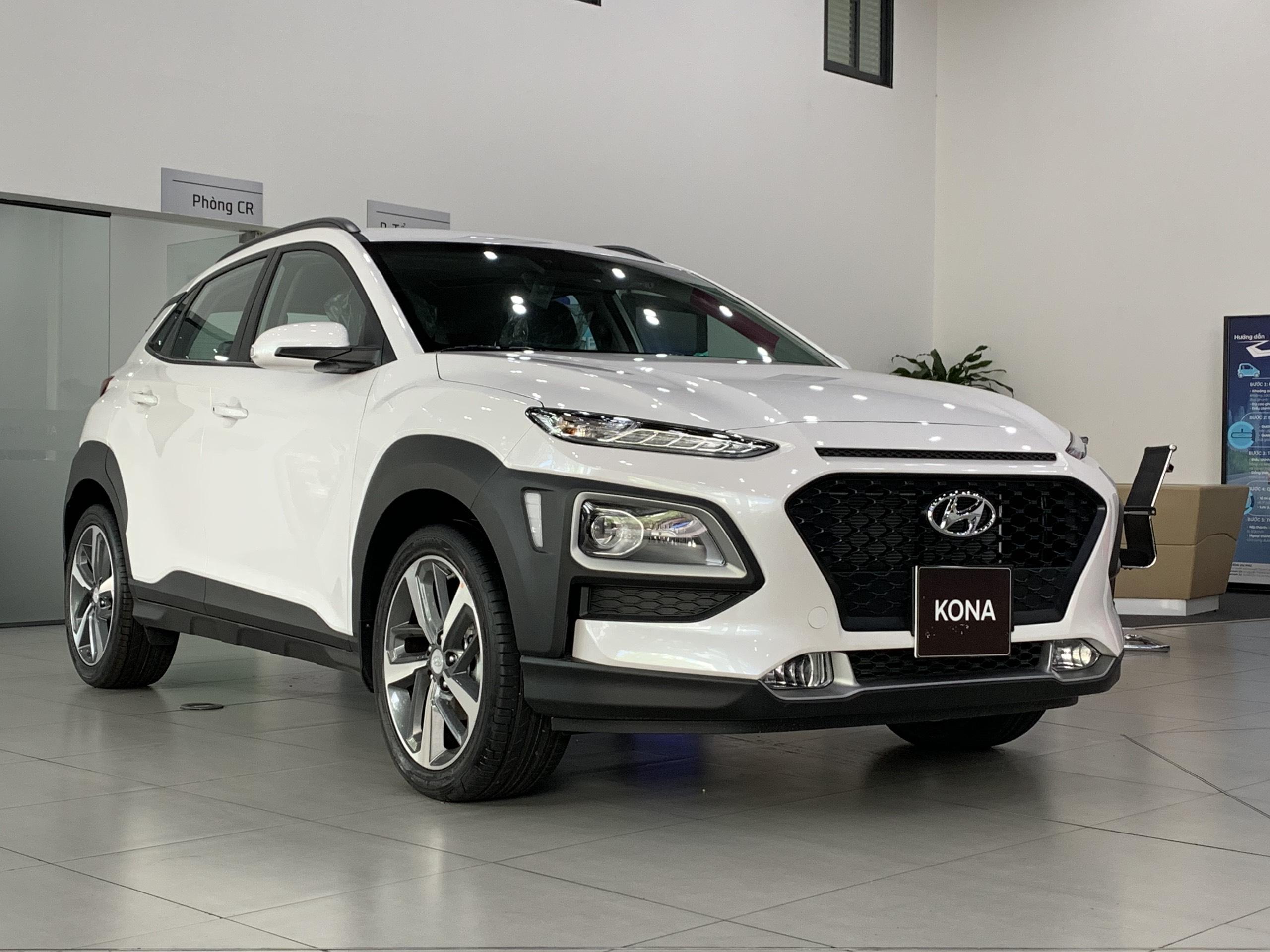 Kia Seltos vượt mặt Ford EcoSport và Hyundai Kona