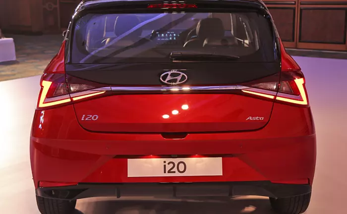 Chi tiết về mẫu xe giá rẻ Hyundai i20