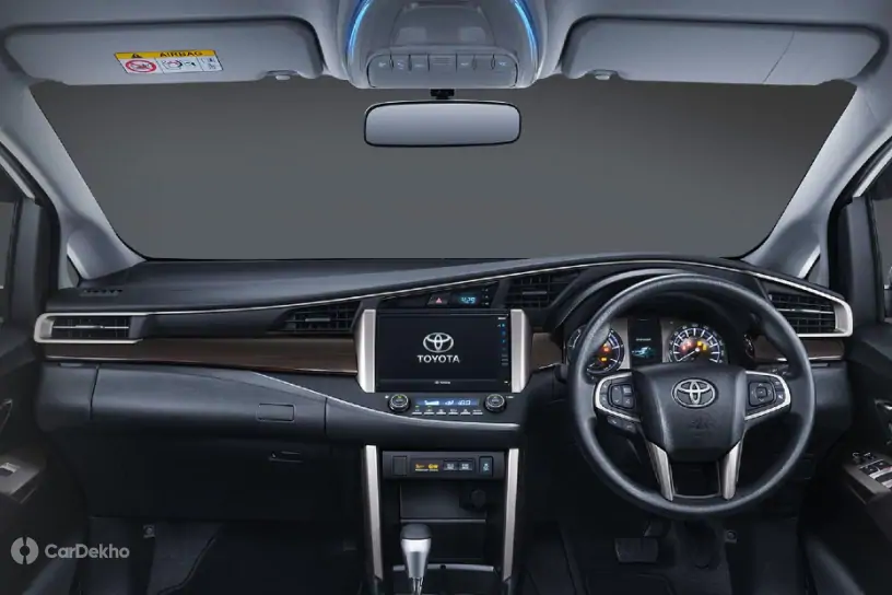 Toyota Innova bản facelift