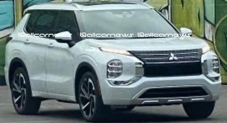 Mitsubishi Outlander 2022 ra mắt