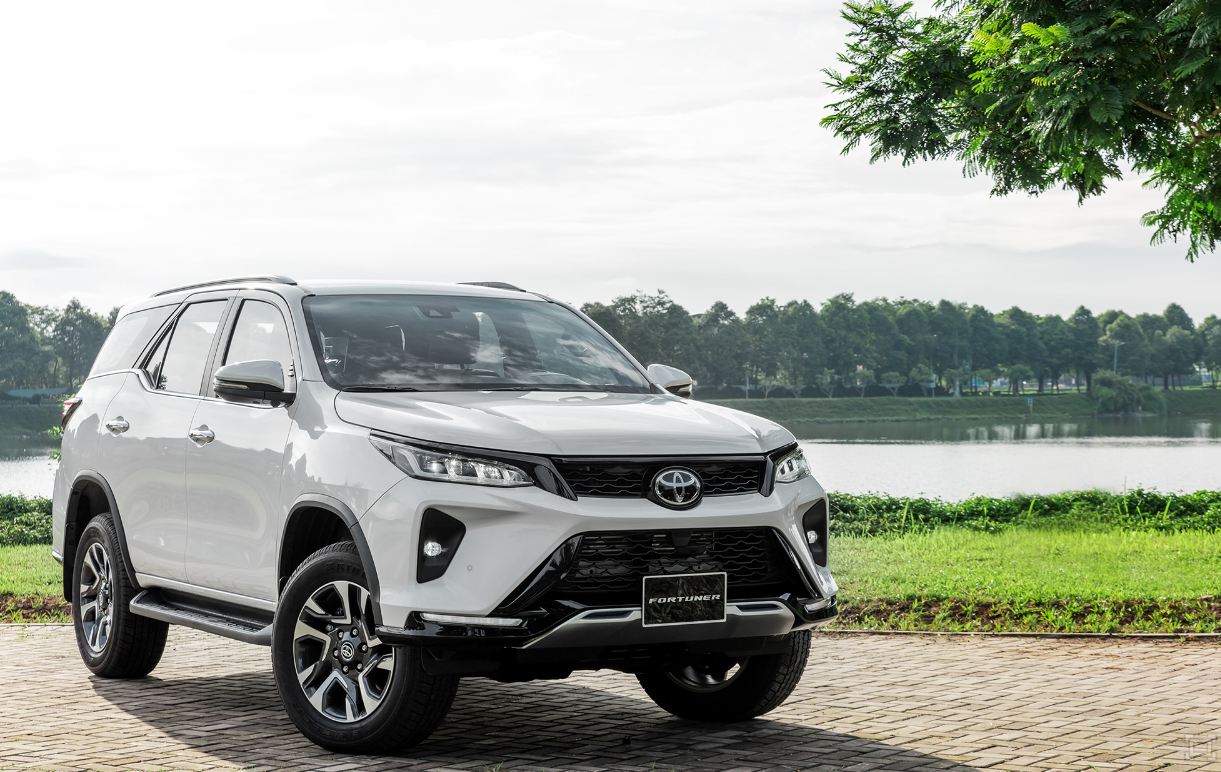 Toyota Fortuner 2021 facelift về đại lý