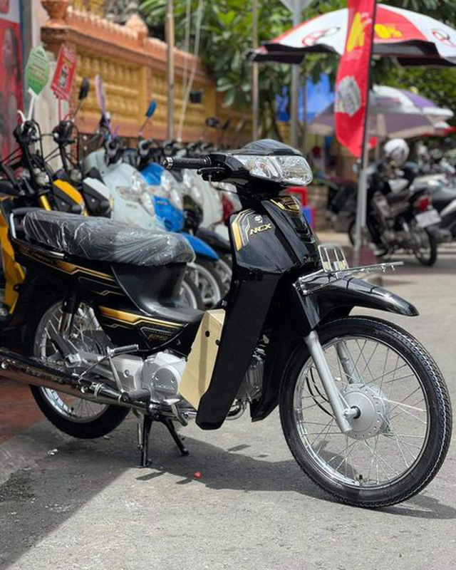 Khách Việt phát cuồng với bộ đôi xe số mới về đại lý của Honda, giá bán 'đe nẹt' Honda Wave Alpha