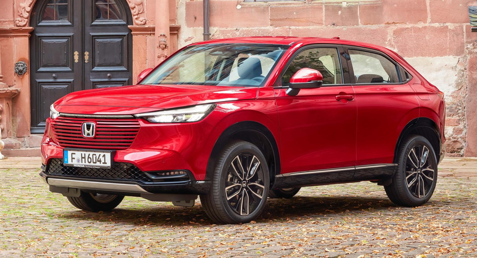 Honda HR-V 2022 bản mới lộ diện với thiết kế cực ấn tượng, gi&aacute; b&aacute;n khiến Kia Selto 'đi&ecirc;u đứng'