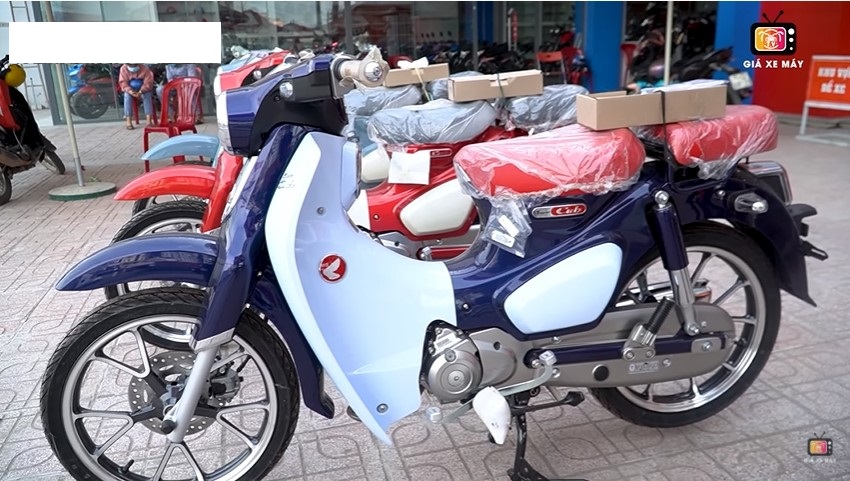 Honda Super Cub C125 bản mới nhất về Việt Nam, mức giá tại đại lý khiến Honda Wave Alpha 'rơi lệ'