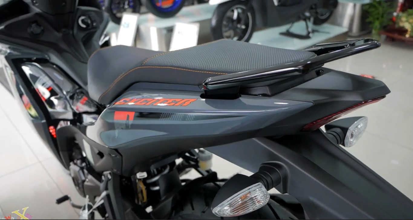 Yamaha Excitter 155 2021 phi&ecirc;n bản mới đẹp h&uacute;t hồn tại đại l&yacute;, gi&aacute; b&aacute;n khiến Winner X 'sửng sốt'