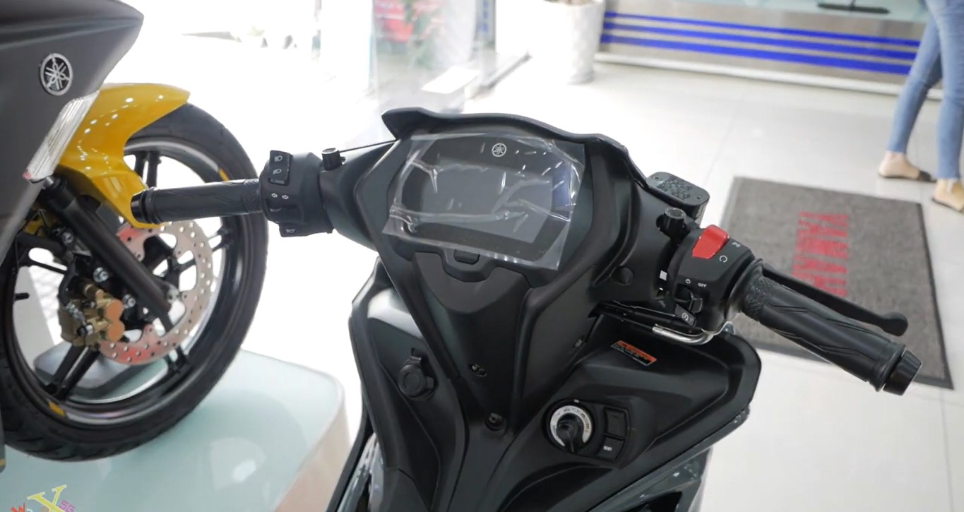 Yamaha Excitter 155 2021 phiên bản mới đẹp hút hồn tại đại lý, giá bán khiến Winner X 'sửng sốt'