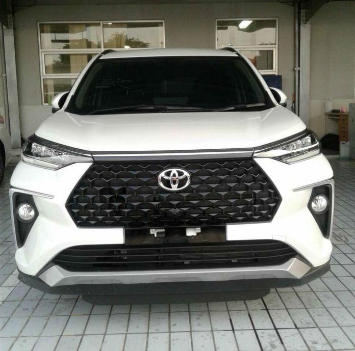 'Cơn &aacute;c mộng' của Mitsubishi Xpander lộ diện đẹp kh&ocirc;ng điểm ch&ecirc;, g&acirc;y sốt v&igrave; gi&aacute; chưa đến 400 triệu