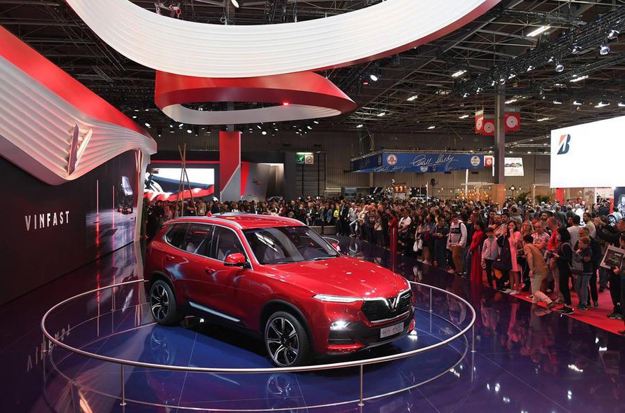 VinFast v&agrave; EDF k&yacute; kết bi&ecirc;n bản ghi nhớ hợp t&aacute;c lắp đặt trạm sạc điện tại Ph&aacute;p