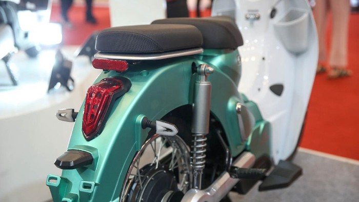 Honda Wave Alpha 'thất sủng' trước mẫu xe số mới: Đẹp m&ecirc; mẩn, sắp về đại l&yacute; với gi&aacute; kh&oacute; tin