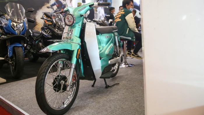 Honda Wave Alpha 'thất sủng' trước mẫu xe số mới: Đẹp m&ecirc; mẩn, sắp về đại l&yacute; với gi&aacute; kh&oacute; tin