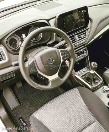 Toyota Corolla Cross 'lâm nguy' trước đối thủ giá 754 triệu mới, về đại lý với diện mạo đẹp mê mẩn