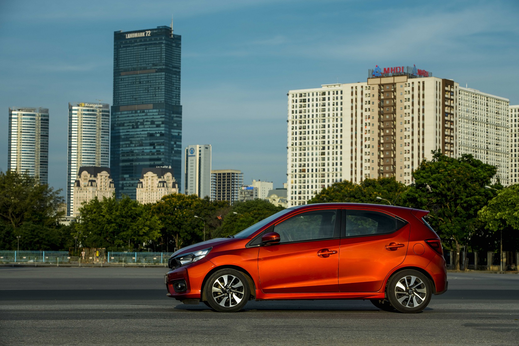 Honda Civic, HR-V và Brio nhận ưu đãi 100% lệ phí trước bạ trong tháng 12/2021