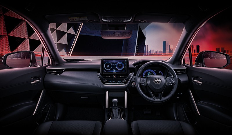 Toyota Corolla Cross 2022 bản thể thao ra mắt với diện mạo ấn tượng, giá bán 'đe nẹt' Kia Seltos